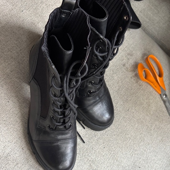 Aldo Chunky Heel Ankle Boots - Picture 3 of 8